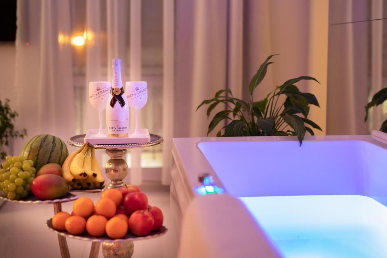Apartament Sensual Sauna&Jacuzzi Poznan Stare Miasto Luaran gambar